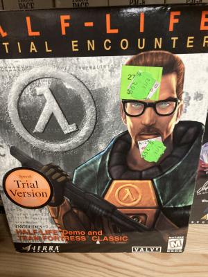 Half-Life Initial Encounter cover